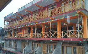 Rasta Cafe And Lodge