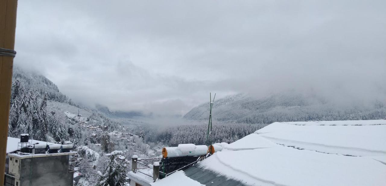 Rasta Cafe And Lodge Manali  Exterior photo
