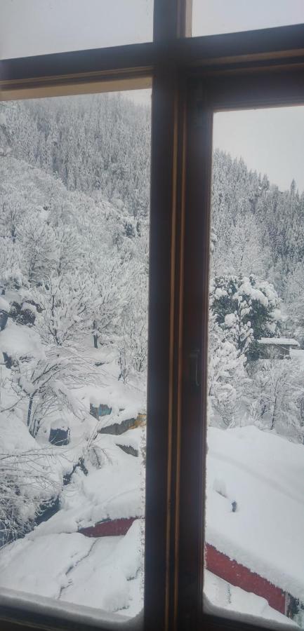 Rasta Cafe And Lodge Manali  Exterior photo