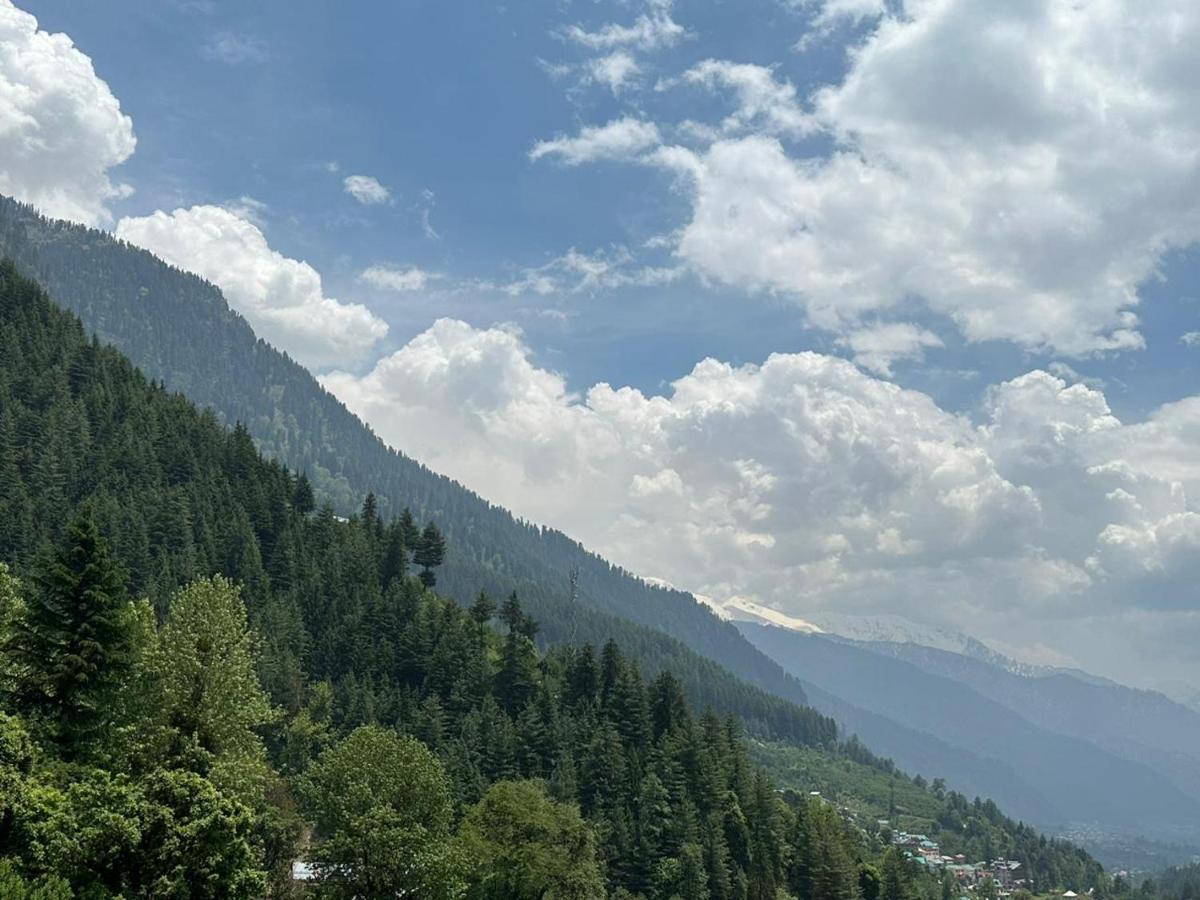 Rasta Cafe And Lodge Manali  Exterior photo